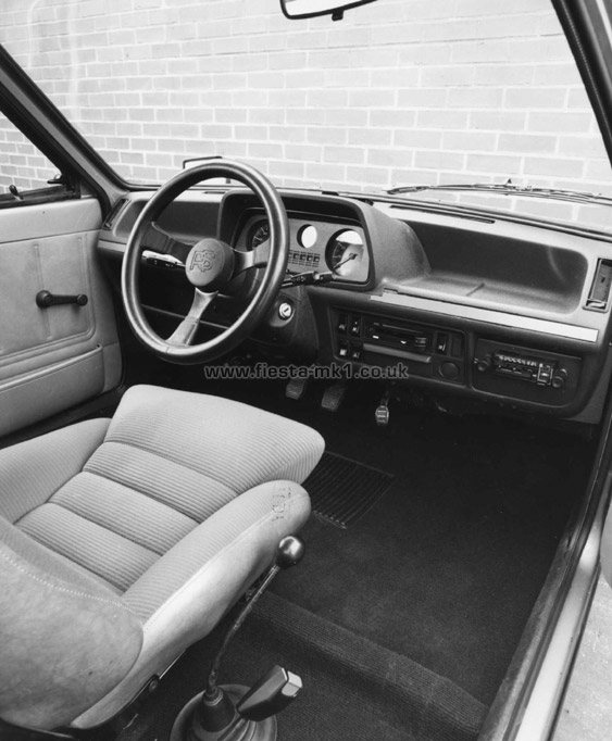 Fiesta MK1: Central Driving Position Interior