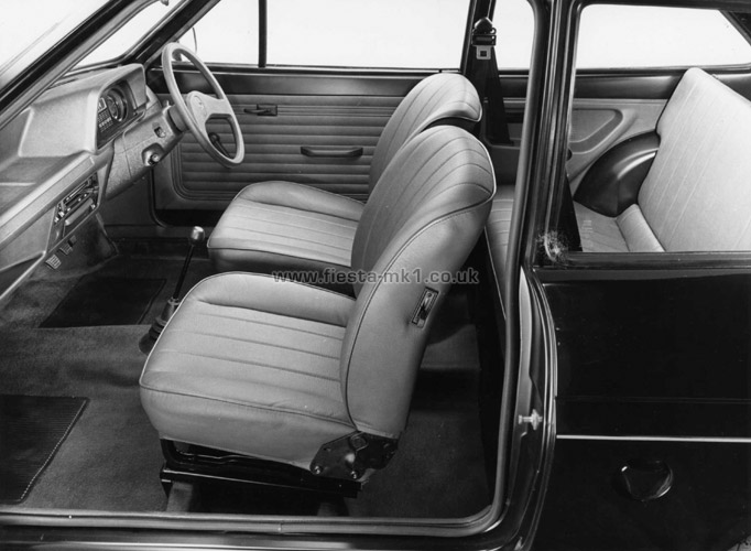 Fiesta MK1: Popular Interior