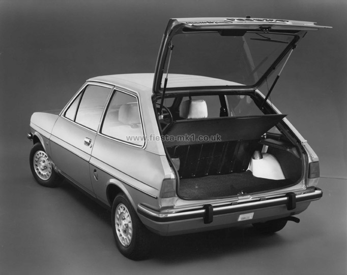 Fiesta MK1: Ghia